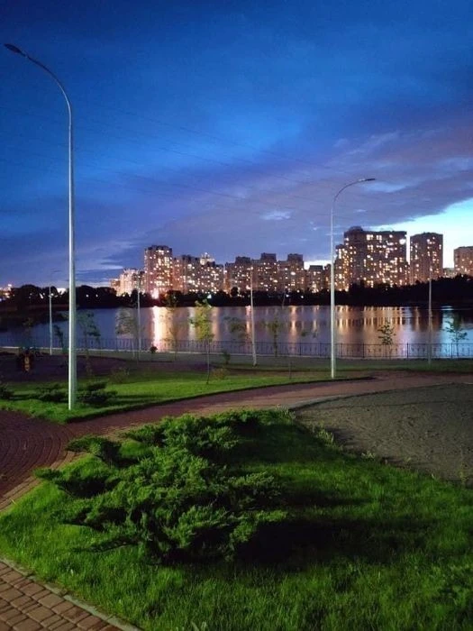 ЖК Лебединий, Ревуцького, м. Харьківська-300м