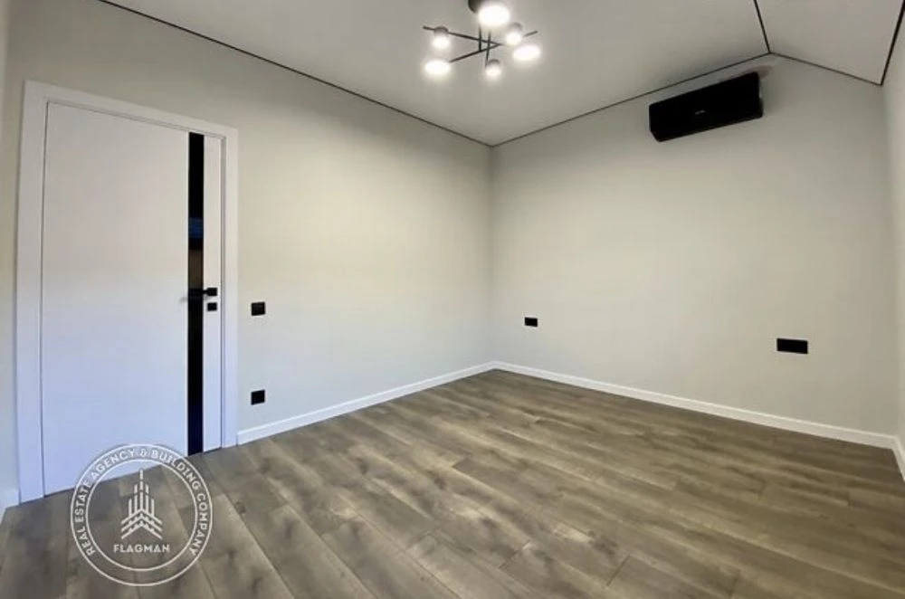 house in a top location without agency commission