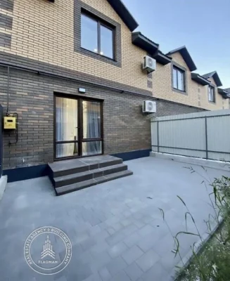 house in a top location without agency commission