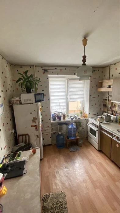 Продаж 2 кім квартира Пасічна