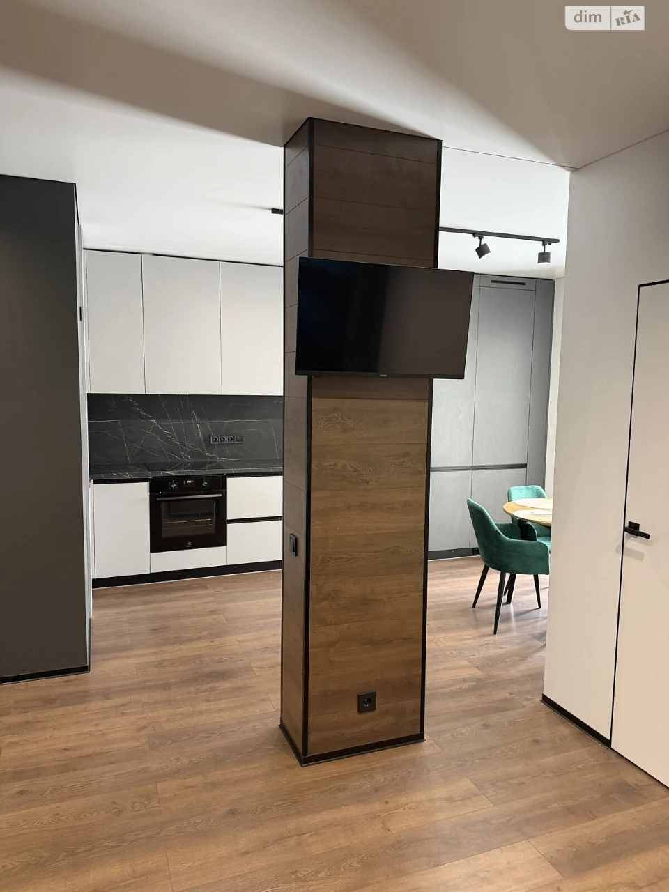 Long-Term Rental Apartment Pyatnychany