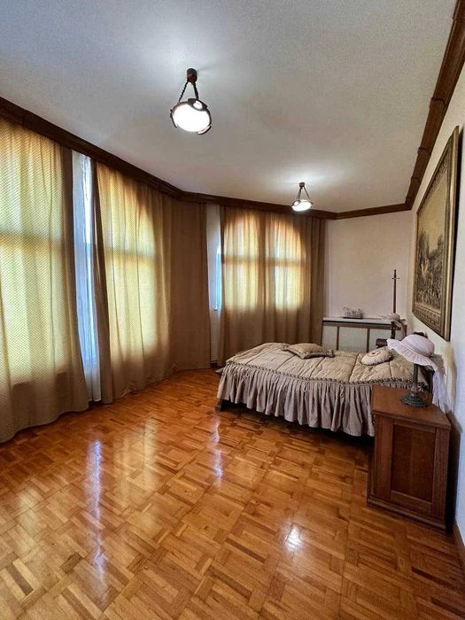 ПРОДАМ Дом с бассейном и подвалом, 12 соток земли, море, пар