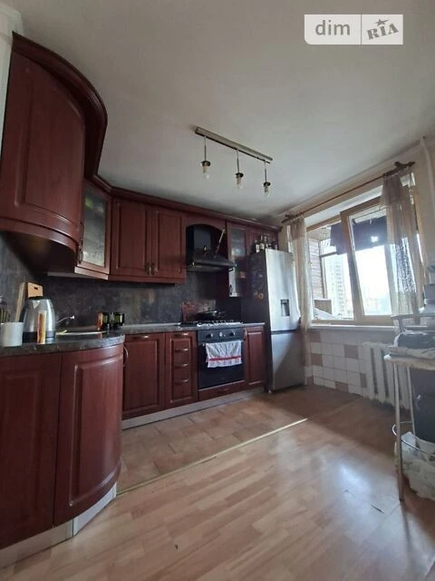 Sale of 3-room apartment 90 sq. m on Holosiivska Street 19 • ID 345