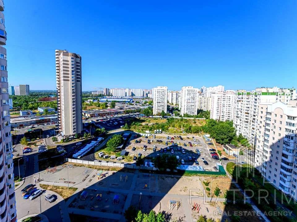 Квартира. Киев, Соломеи Крушельницкой ул.