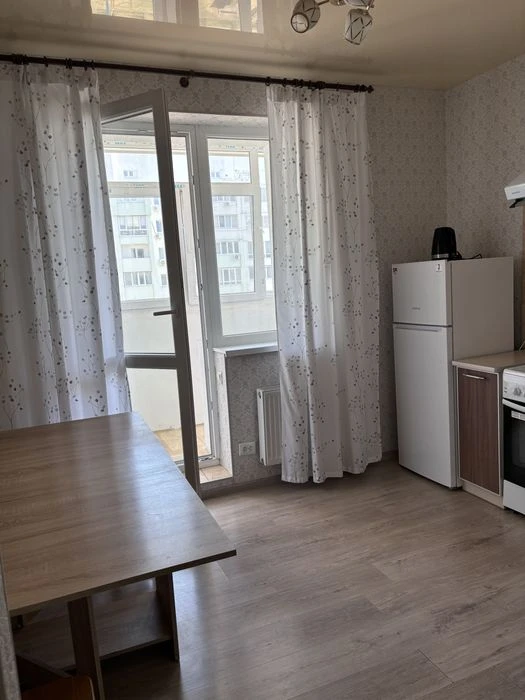 1-room apartment in Mira 4 residential complex from the OWNER