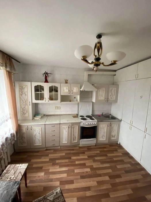 Торг! 2к в хорошому житловому стані, світла та не кутова 409