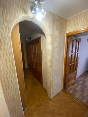 Торг! 2к в хорошому житловому стані, світла та не кутова 409