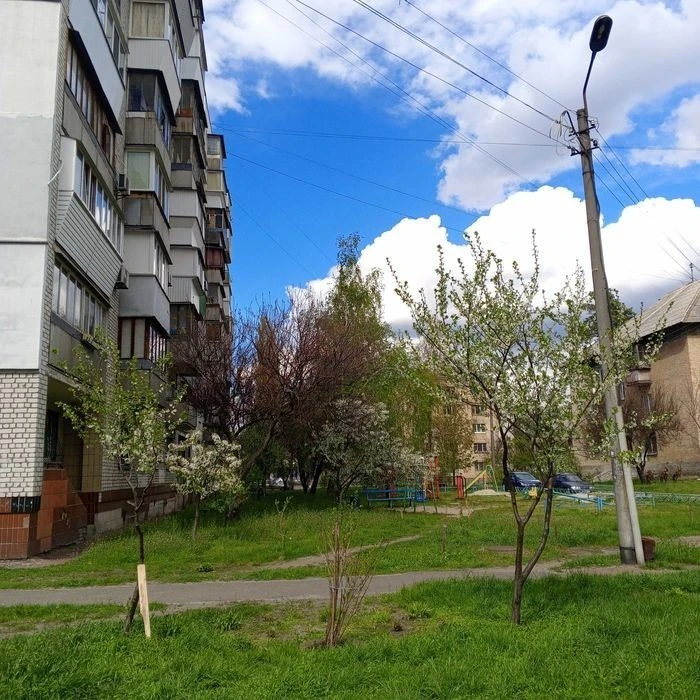 No %! 2 rooms for sale Pavla Petrichenko St. (Volgo-Donskaya),