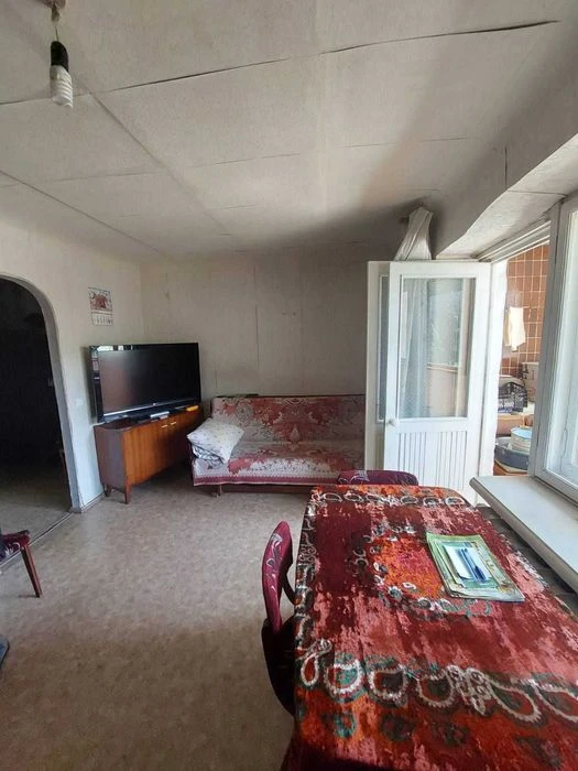В продажу 2к квартира в центрі.