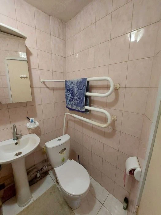 В продажу 2к квартира в центрі.