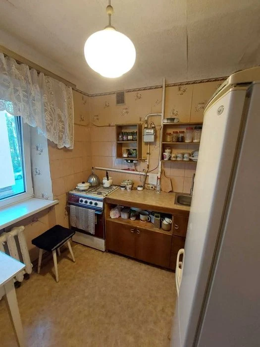 В продажу 2к квартира в центрі.