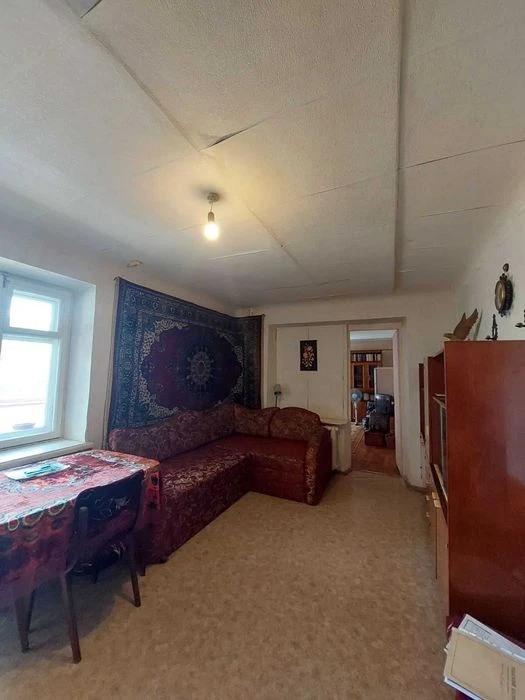 В продажу 2к квартира в центрі.