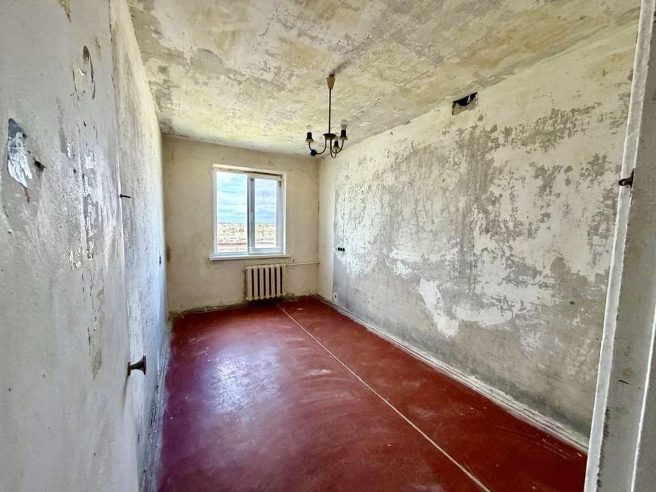 Продам 3-х. комнатную кв-ру, м. Г. Днепра 9 мин., ул. Озерна