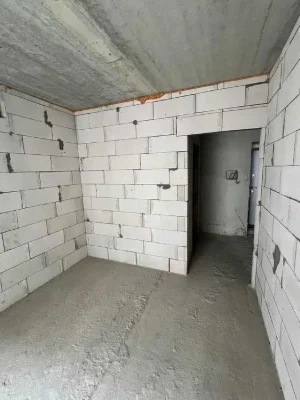 2k apartment! Ready for renovation