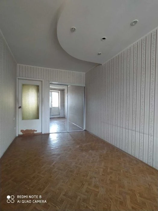 Rare offer! Selling a 3-room apartment on Northern Lesovo residential area