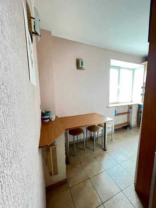 Selling a 3-room apartment, 68 m2, Levada metro station, Center, Gym