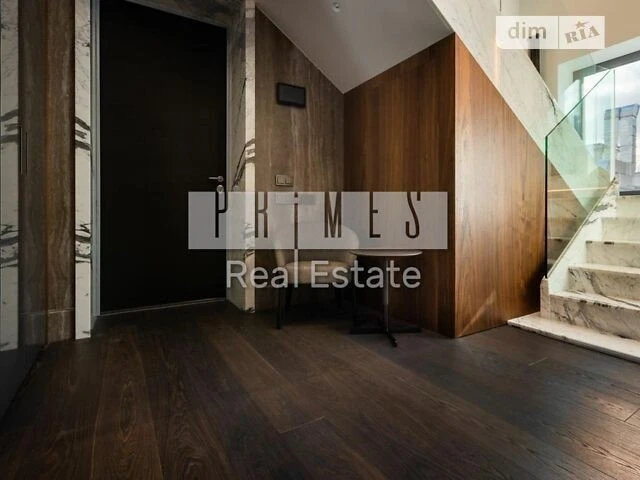 Sale of 6-room apartment 274 sq. m. on Akademika Bogomoletsa 7/