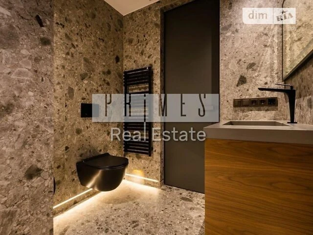 Sale of 6-room apartment 274 sq. m. on Akademika Bogomoletsa 7/