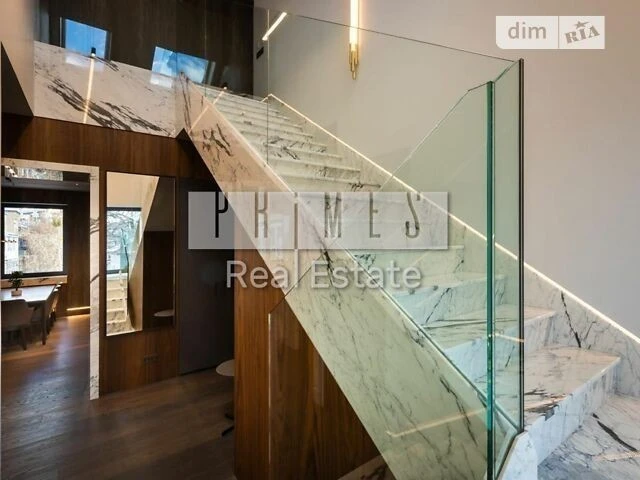 Sale of 6-room apartment 274 sq. m. on Akademika Bogomoletsa 7/