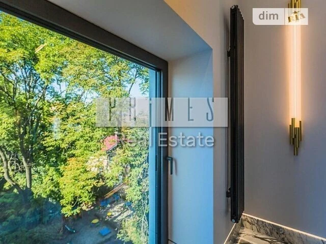 Sale of 6-room apartment 274 sq. m. on Akademika Bogomoletsa 7/
