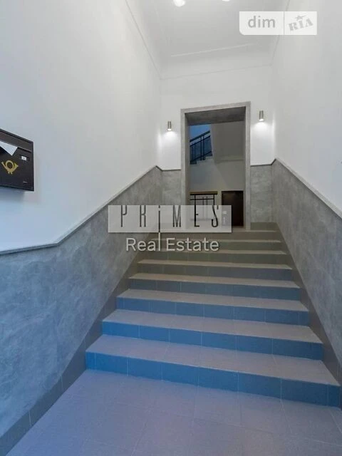 Sale of 6-room apartment 274 sq. m. on Akademika Bogomoletsa 7/