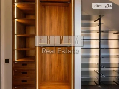 Sale of 6-room apartment 274 sq. m. on Akademika Bogomoletsa 7/