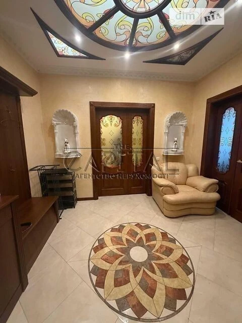 Sale of 3-room apartment 123 sq. m on Naberezhna Street (Zhulyany) • ID