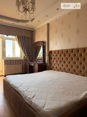 Sale of 3-room apartment 123 sq. m on Naberezhna Street (Zhulyany) • ID