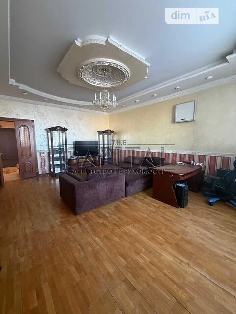 Sale of 3-room apartment 123 sq. m on Naberezhna Street (Zhulyany) • ID