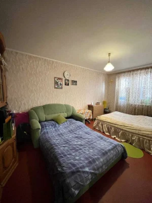 One-room apartment for sale on Garibaldi Street
