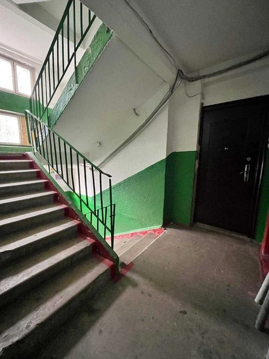 One-room apartment for sale on Garibaldi Street