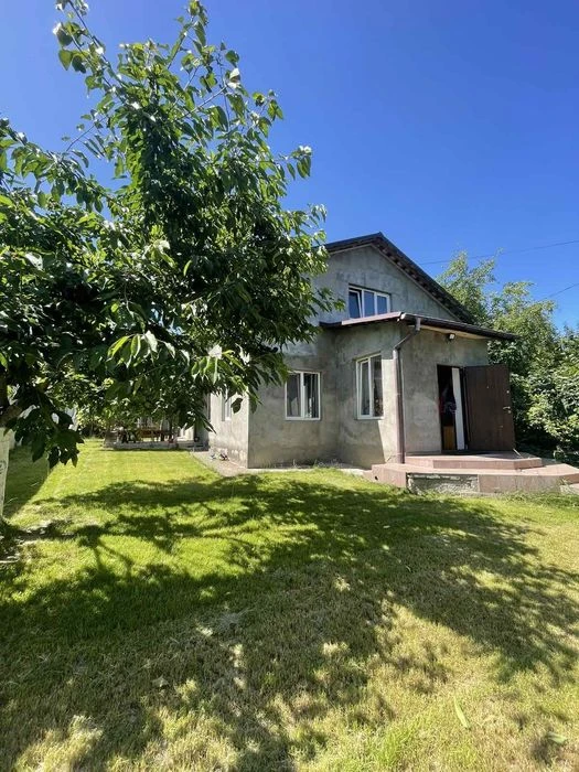 (7) House for sale in Pyatnychany 5813