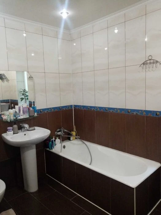 (7) House for sale in Pyatnychany 5813