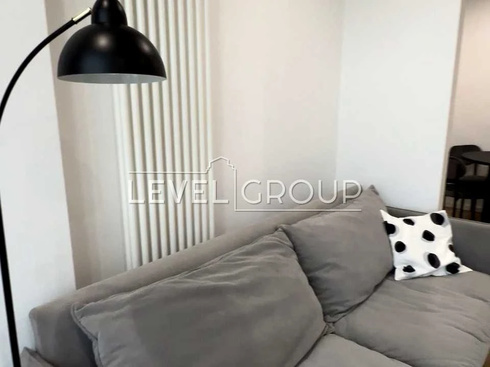 Apartment. Kyiv, Salyutna St., 2k