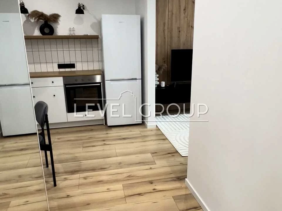 Apartment. Kyiv, Salyutna St., 2k