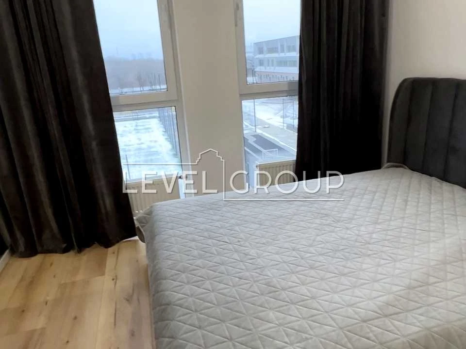 Apartment. Kyiv, Salyutna St., 2k