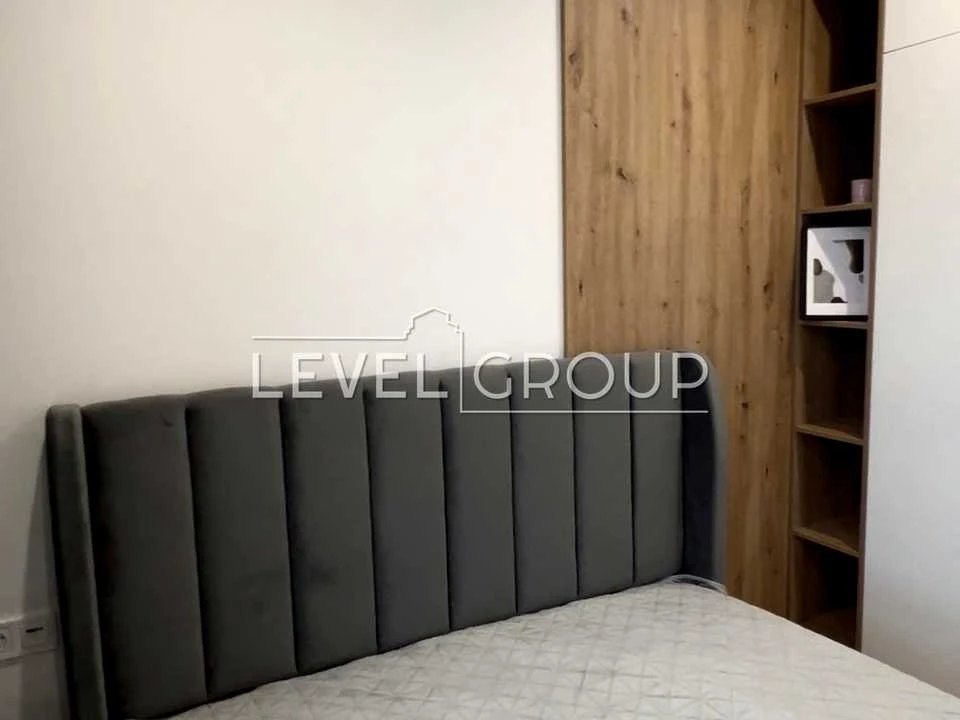 Apartment. Kyiv, Salyutna St., 2k