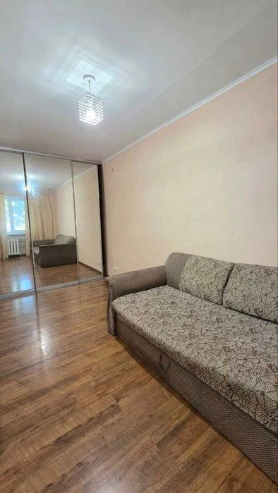 Продажа: 2 к квартиры ул. Криворожская 16 А