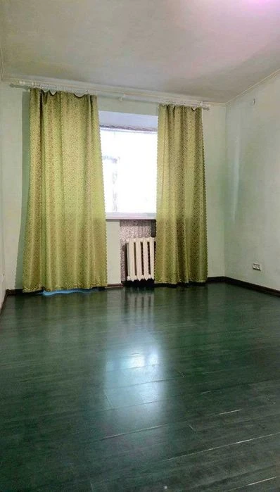 Продаж 2 к квартири вул. Криворізька 16 А