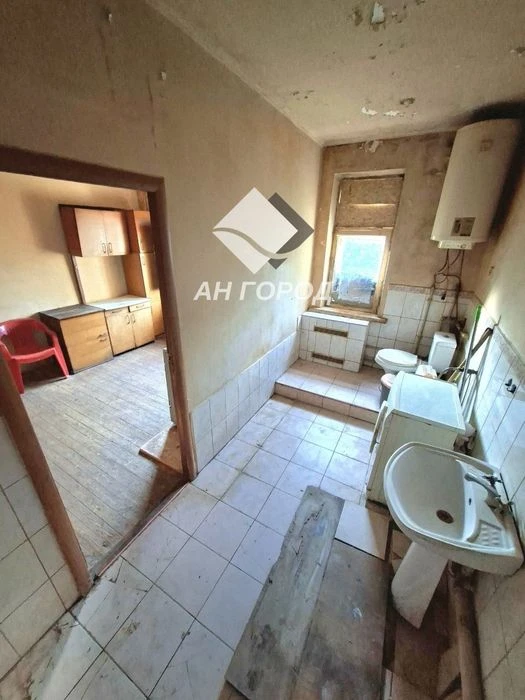 2-room apartment. 69 sq. m. Sortirovka, Zheleznodorozhnaya Street.
