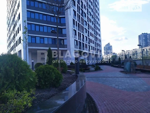Продажа 1к квартиры 53 кв. м по просп. Берестейский 11 • ID
