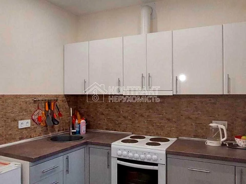 Apartment. Kharkiv, Dragomanova St.