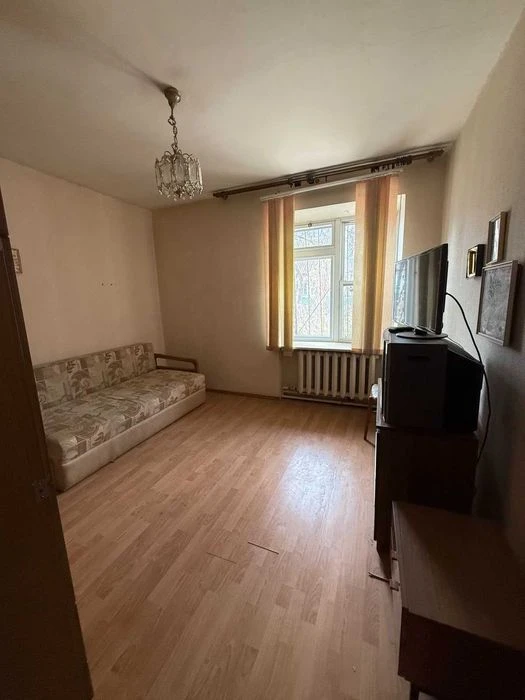 Продам 3-х ком.  квартиру Судостроительная/5 ст. Фонтана!