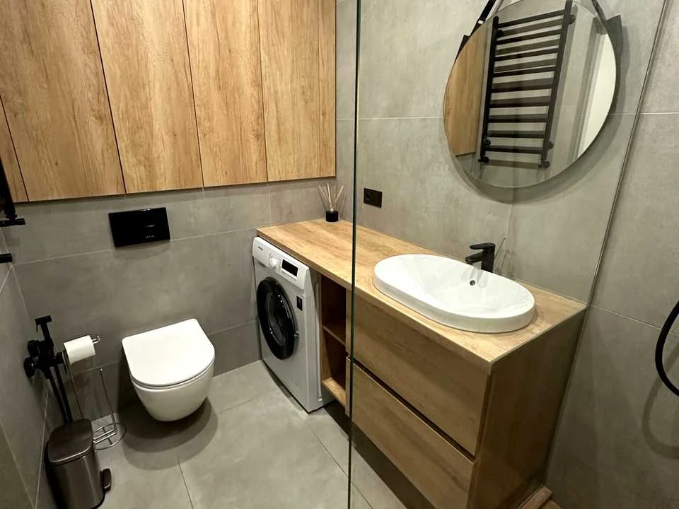 Apartment. Lviv, Kulparkivska St., (House)