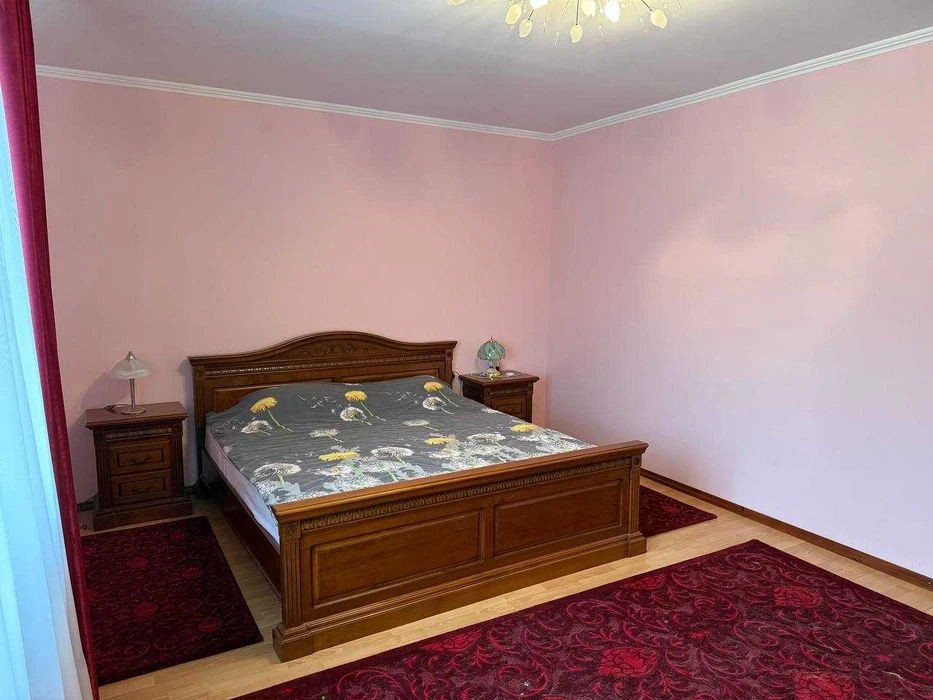 Sale of a 3-storey building on Yakov Shepelya St. (8281)