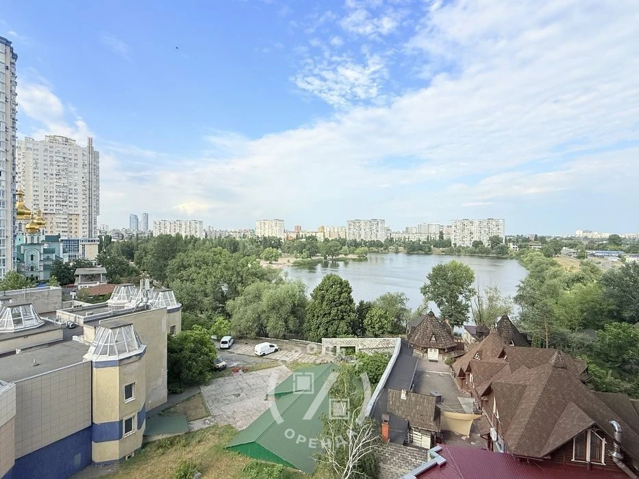 For sale! Apartment with lake view, Shumskogo 5, 107 m2