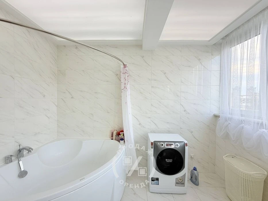 For sale! Apartment with lake view, Shumskogo 5, 107 m2