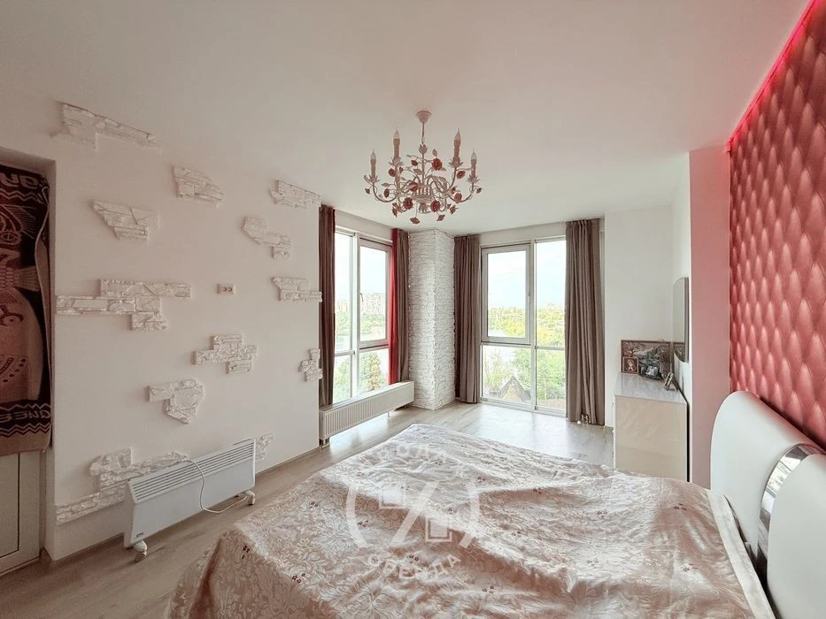 For sale! Apartment with lake view, Shumskogo 5, 107 m2