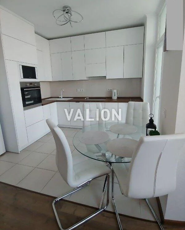 Sale of a 1-room apartment of the Kulzhenkov family 6