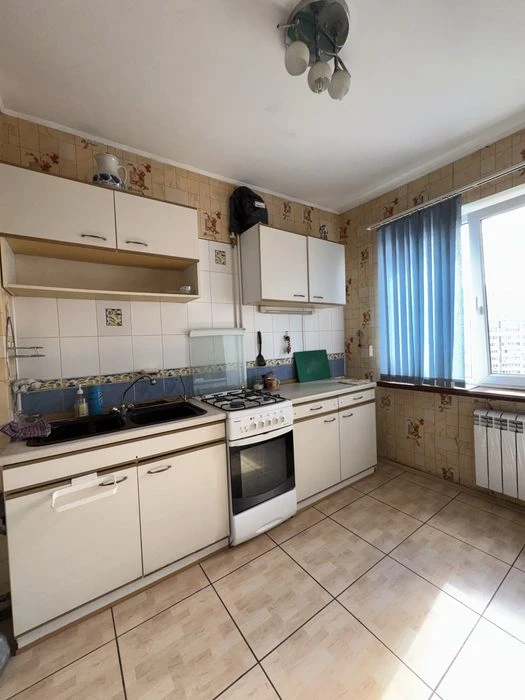Продам 3-х комн. квартиру на Таирова